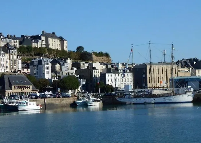 La Maison Des Matignon 2 ベッド・アンド・ブレックファスト グランビル