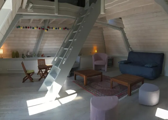 ベッド・アンド・ブレックファスト La Maison Des Matignon 2 3*